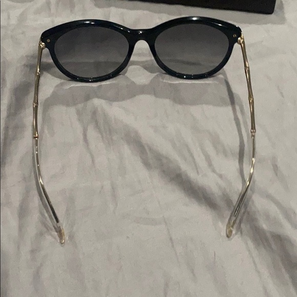 Gucci Black & Gold Sunglasses WITH Case main image 8
